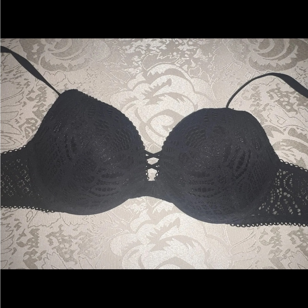 VICTORIAS SECRET DREAM ANGELS PUSH UP BRA 32D BLACK LACE CRISS CROSS MIDDLE